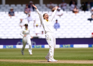 Women's Ashes 2021-22: Lauren Bell added to England squad for Test