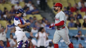 MLB: Schwarber hits 3 homers, drives in 7 in Phillies&#039; win