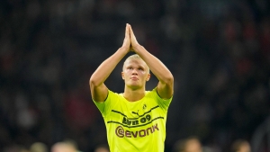 Haaland should leave, says former Dortmund forward Sosa
