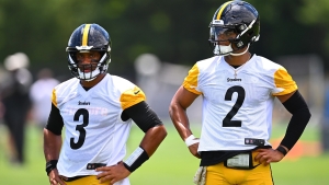 Steelers to start QB Fields with Wilson hurt