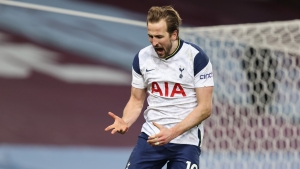 Kane helps Spurs bounce back, West Ham give Arsenal a helping hand – the Premier League weekend&#039;s quirky facts