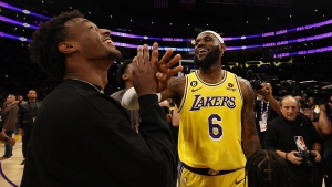 NBA wrap: LeBron's third straight triple-double leads Lakers rally