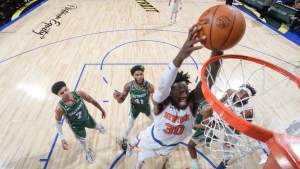 Randle produces first 40-point, 15-rebound game for the Knicks since Ewing in 1996