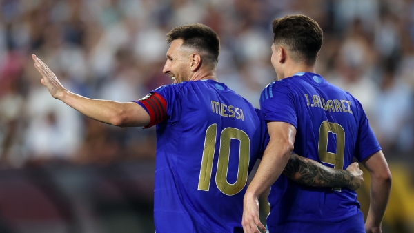 Messi y Martínez brillan mientras los campeones de la Copa América calientan con estilo