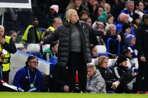 Emma Hayes regrets ‘inappropriate’ comment on relationships between players