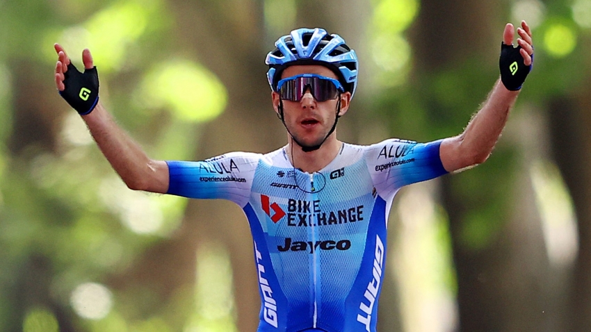 Giro d&#039;Italia: Yates not satisfied despite thrilling stage 14 win as Carapaz takes maglia rosa
