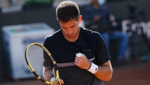 Delbonis through in Marbella as Kwon holds off Rune