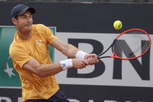 Andy Murray swept aside by Stan Wawrinka in Bordeaux Challenger event