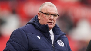 Steve Evans raps referee after Stevenage held by Port Vale