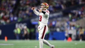 Purdy throws 3 touchdowns to lead 49ers past Seahawks