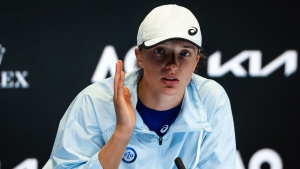 Australian Open: Swiatek concedes she &#039;felt the pressure of not wanting to lose&#039;