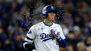 MLB: Ohtani hits 1st home run with Dodgers in win over Giants