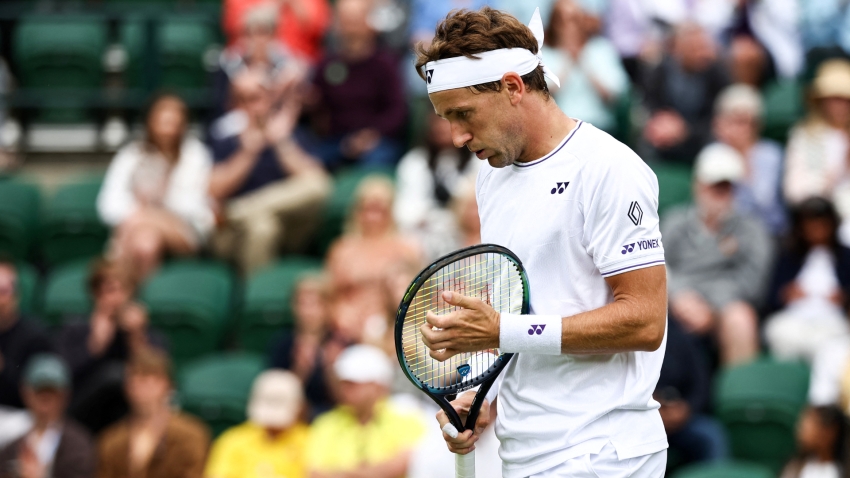 Wimbledon: Ruud suffers second-round exit after veteran Fognini masterclass
