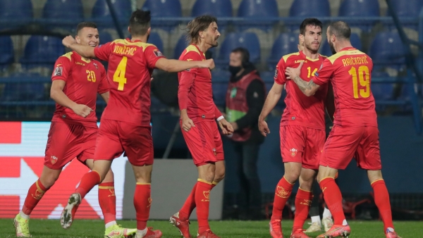 Montenegro 2-2 Netherlands: Late Vukotic and Vujnovic goals stun Oranje