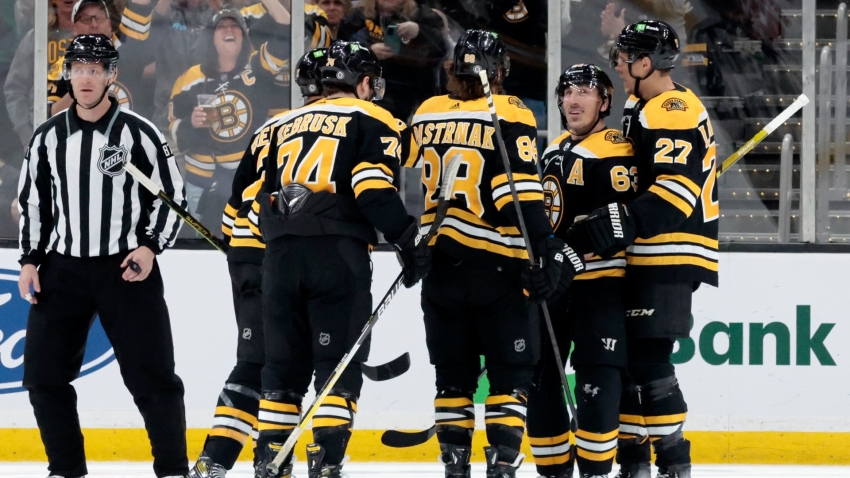 Bruins set new NHL record after beating Flyers for 63rd win of