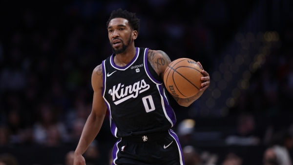 Report: Malik Monk returns to Kings on four-year contract