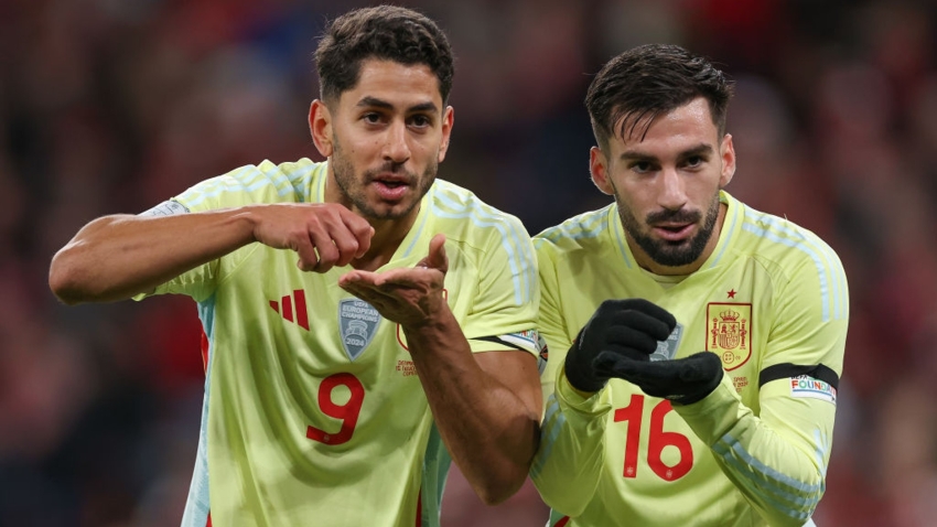 Denmark 1-2 Spain: Oyarzabal and Perez on target as Roja secure top spot