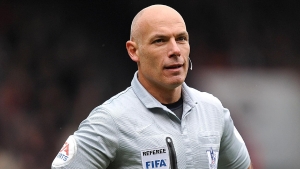 Howard Webb keen to air more conversations between on-pitch officials and VARs