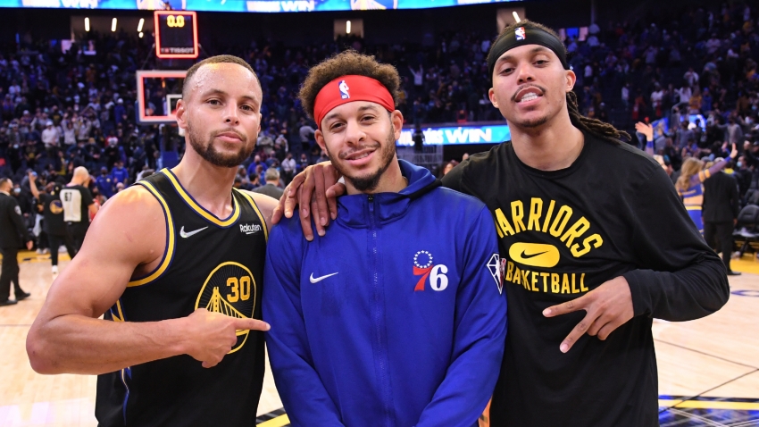 &#039;I&#039;m a proud, proud brother&#039; - Stephen beats Seth but Curry clan stick together at Thanksgiving