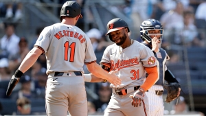 Orioles hammer Gil, roll to 17-5 rout of Yankees