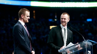 Sedin brothers, Luongo and Alfredsson headline Hockey Hall of Fame Class of 2022