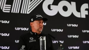 Poulter refutes McIlroy&#039;s &#039;betrayal&#039; comments and retains Ryder Cup hope