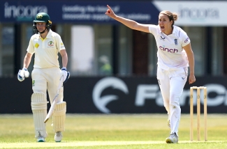 Nat Sciver-Brunt expects Australia reaction as England bid to extend Ashes fight