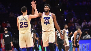 Embiid&#039;s streaking 76ers halt Clippers, Mitchell hurt as NBA-leading Jazz win