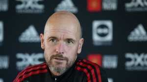 Ten Hag not ready for Man Utd title talk, targeting &#039;right position in April&#039;