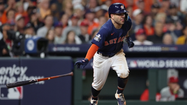 Jose Altuve breaks out of slump in Astros' World Series win