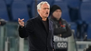 Napoli are the same team that won the league, warns Jose Mourinho