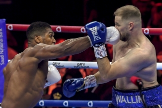 Anthony Joshua back in world title contention with crushing win over Otto Wallin