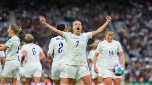 Women&#039;s Euros: Mead strike gives hosts England victory in tournament opener