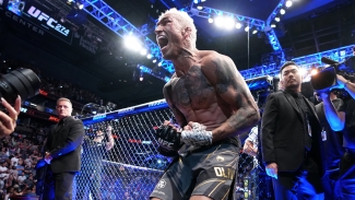 UFC 274: Oliveira denies Gaethje vacant lightweight title