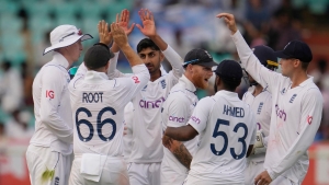 Shoaib Bashir takes two wickets on debut as England dig deep against India