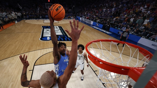 North Carolina survives 25-point comeback in March Madness