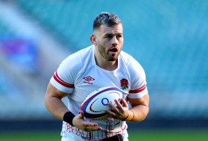 England name uncapped Saracens hooker Theo Dan in World Cup training squad