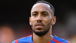 Barcelona striker Aubameyang attacked in robbery at his home