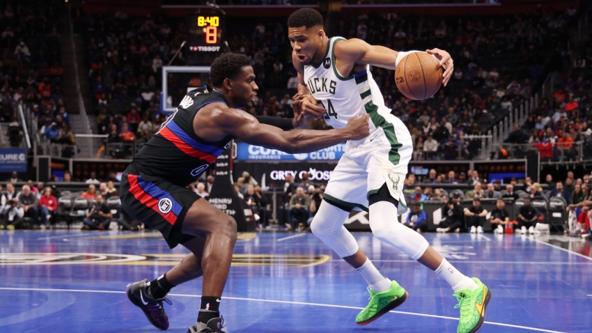 NBA: Bucks rout Pistons for 7th straight win, finish 4-0 in Group B