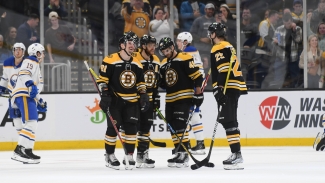 Bruins fastest to 100 points in NHL history