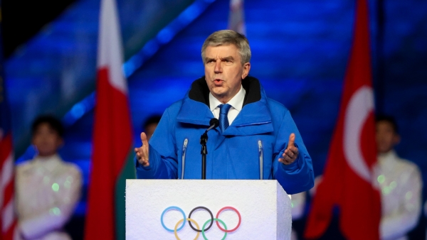 Winter Olympics: Bach calls for peace and vaccine accessibility in closing speech