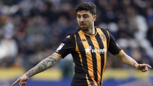Hull stroll past QPR to keep slim Championship play-off hopes alive