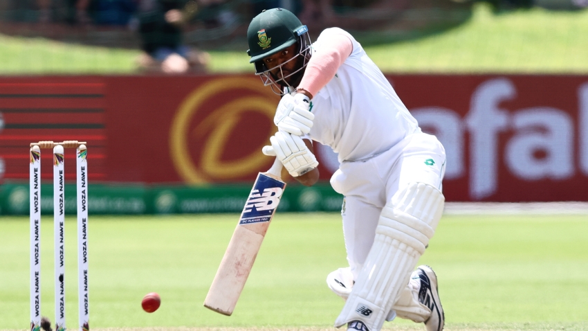 South Africa pull away from Sri Lanka on day three