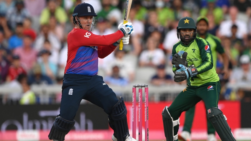 Roy blasts 64 as England edge Pakistan in thriller