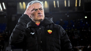 Totti defends under-fire Mourinho: Roma have no world-class players