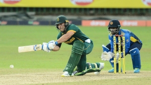 Malan and Shamsi lift South Africa to series-levelling win in Colombo rain