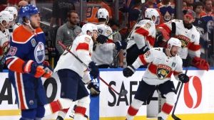 NHL: Panthers hold on to move within win of Stanley Cup title