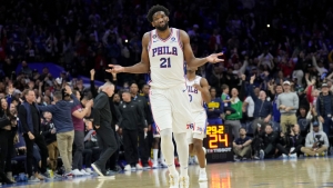 Joel Embiid, Sixers hold off LeBron-less Lakers, 126-121