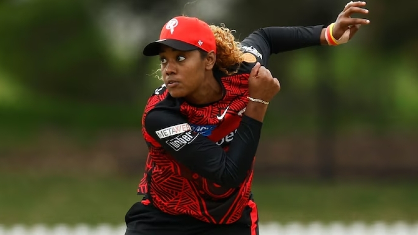 Matthews, Dottin contribute with ball to help Renegades get third consecutive win in WBBL