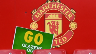 Man Utd owners put 9.5m shares up for sale